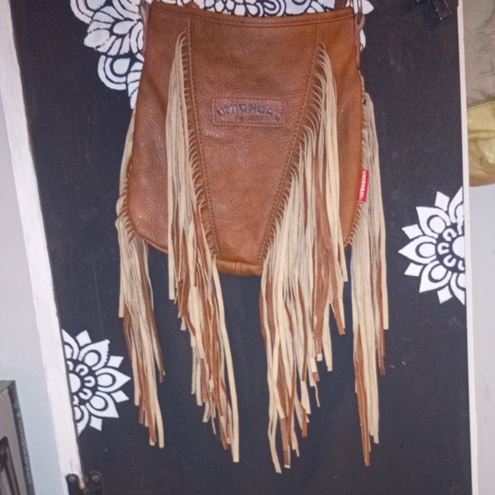 UNIONBAY Tan and Cream Fringe Leather Shoulder Bag